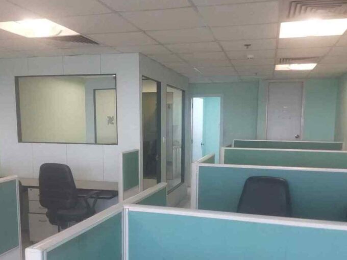 Office Space for Rent in Jasola 1056 foot