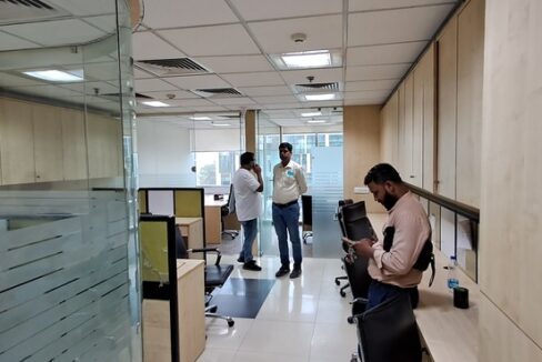 Affordable office space for rent in Jasola, South Delhi.