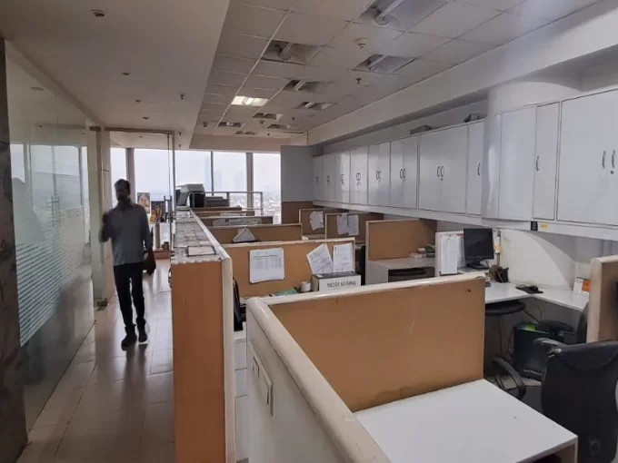 Office space in Omaxe Square Jasola near Apollo Hospital