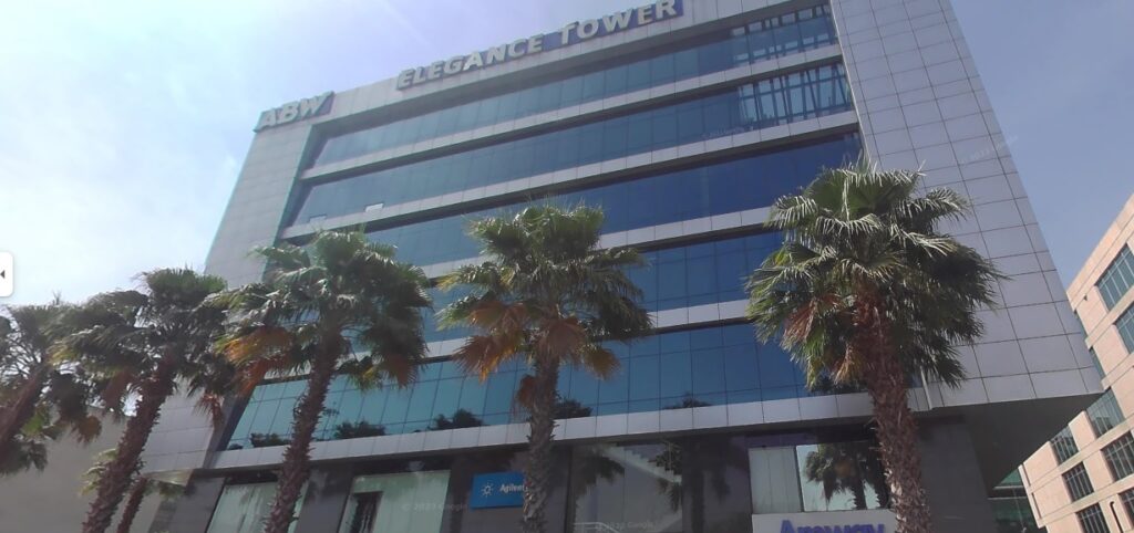 Elegant commercial office for rent in Elegance Tower Jasola Delhi