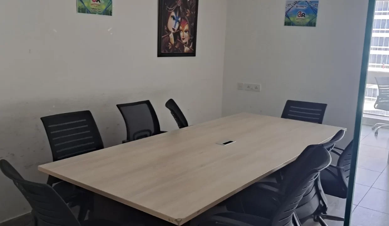 jasola-office-with-parking